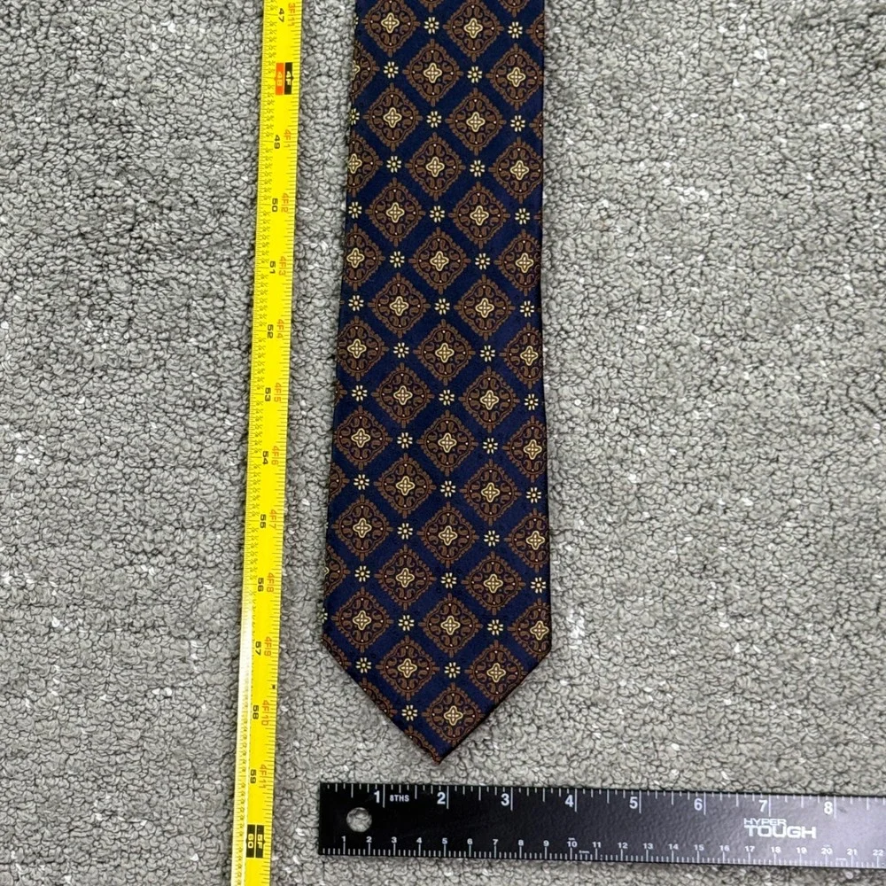 Black Brown 1826 Necktie Mens Navy Blue Gold Medallion Silk Classic Professional